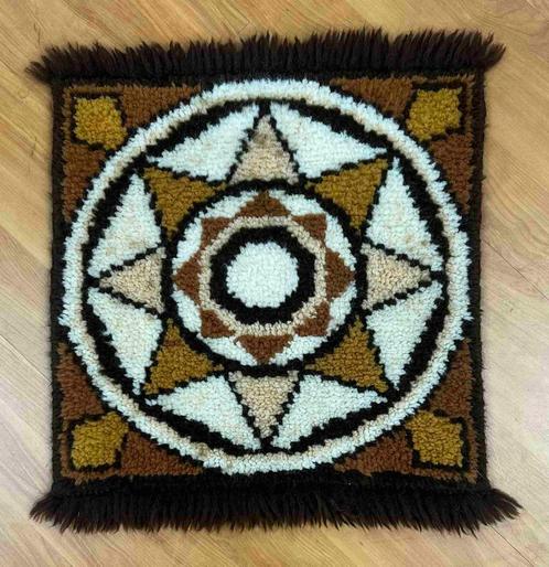 Smyrna retro kleed 40x40, Verzamelen, Retro, Huis en Inrichting, Ophalen of Verzenden