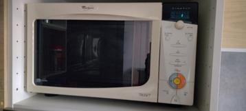 Microgolfoven Whirlpool beschikbaar voor biedingen