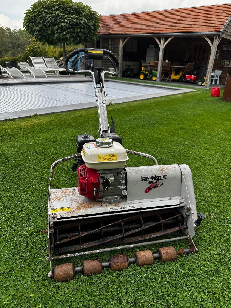 ② Tondeuse Anglaise Hélicoidale LAwnMaster 660 — Tondeuses à