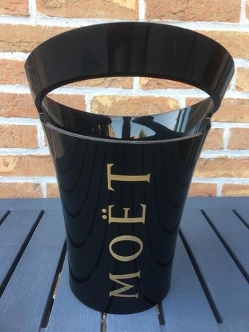 Moët & Chandon - zwarte vintage ijsemmer beschikbaar voor biedingen