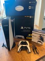 PS5 digital console + 2 dualsense controllers, Games en Spelcomputers, Spelcomputers | Sony PlayStation 5, Ophalen, Zo goed als nieuw