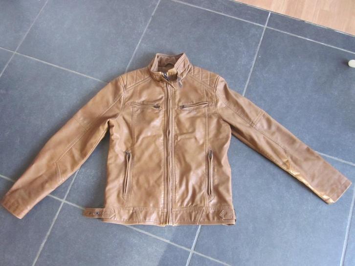 bruine leren jas (imitatieleer), Kinderen en Baby's, Kinderkleding | Maat 164, Gebruikt, Jongen, Jas, Ophalen of Verzenden