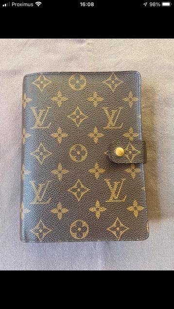 Louis Vuitton agenda (medium) beschikbaar voor biedingen