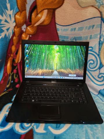 LAPTOP DELL VOSTRO 3500-15.6INCH CAM WIFI -HDMI GOEDE STAAT beschikbaar voor biedingen
