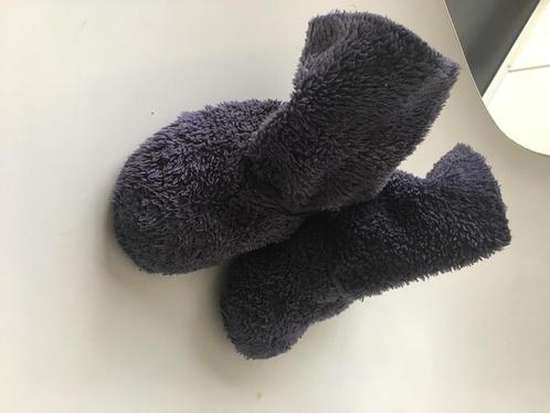 Pantoffels of sokken Woody grijs maat 22/26, Kinderen en Baby's, Kinderkleding | Schoenen en Sokken, Gebruikt, Sokken, Jongen of Meisje