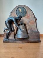 Antieke klok. Jugendstil.getekend. Goldscheider Wien., Antiek en Kunst, Ophalen