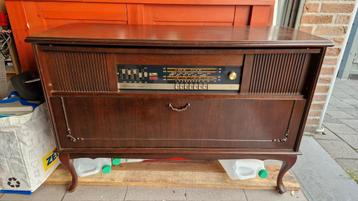 @ 1975  Loewe stereo spezial chassis beschikbaar voor biedingen