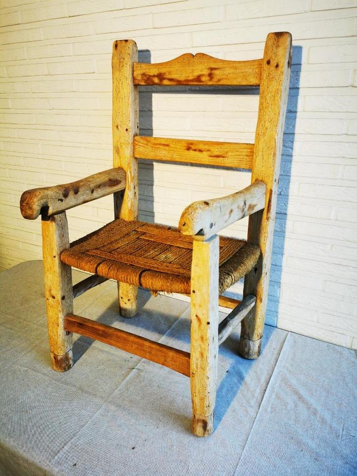 Zeer decoratieve, antieke boerenstoel met gevlochten zitting, Antiek en Kunst, Antiek | Meubels | Stoelen en Sofa's, Ophalen of Verzenden