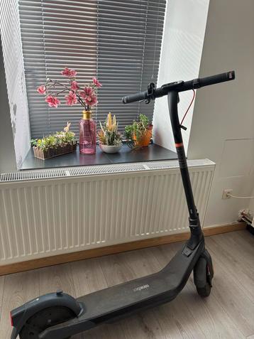 Ninebot E2 Pro elektrische scooter beschikbaar voor biedingen
