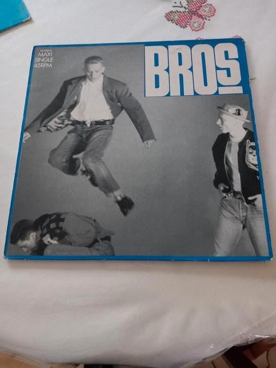 Disque 33T.  BROS. Drop rhe boys, Muziek en Instrumenten, Ophalen of Verzenden, Zo goed als nieuw