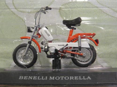 Benelli Motorella brommer 1:18 (M045), Hobby & Loisirs créatifs, Voitures miniatures | 1:18, Neuf, Autres types, Autres marques