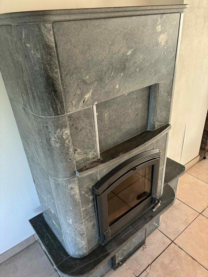 Te koop: Finse speksteenkachel Tulikivi, Huis en Inrichting, Kachels, Gebruikt, Vrijstaand, Houtkachel, Hout, Ophalen