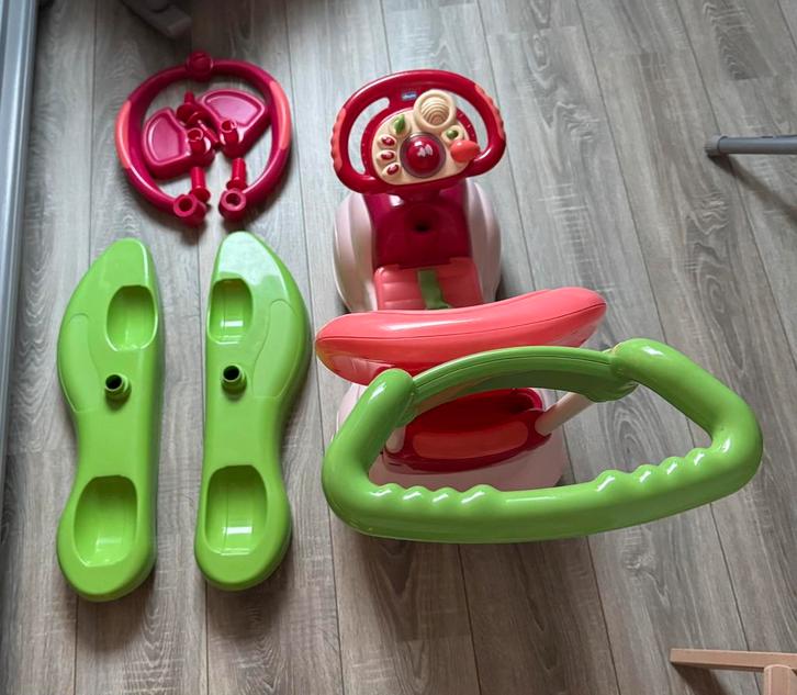Loopauto Chicco - 3 in 1, Kinderen en Baby's, Speelgoed | Buiten | Voertuigen en Loopfietsen, Zo goed als nieuw, Ophalen
