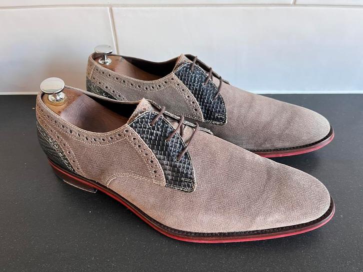 Floris van Bommel herenschoenen maat 9 / 43, Kleding | Heren, Schoenen, Zo goed als nieuw, Veterschoenen, Overige kleuren, Ophalen of Verzenden