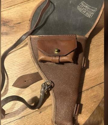 holster beschikbaar voor biedingen