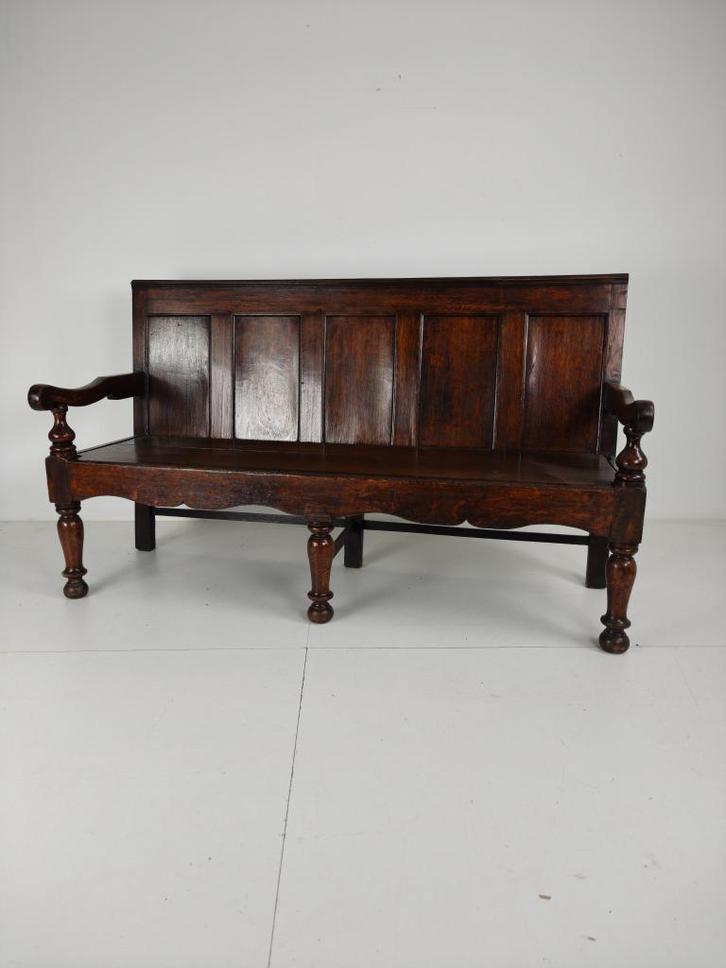 18e-eeuwse Georgische eikenhouten zitbank – Circa 1790, Antiek en Kunst, Antiek | Meubels | Stoelen en Sofa's, Ophalen of Verzenden