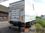 Camion Fourgon avec hayon MAN HS19F (2003-246.101 km), Achat, Entreprise, Autres carburants, MAN