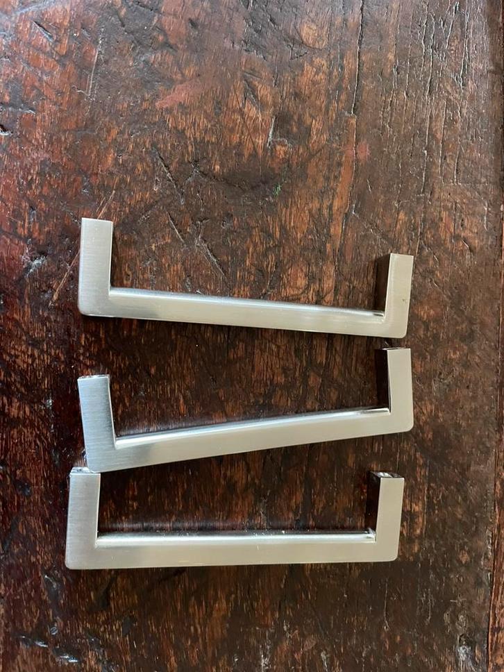 Verschillende handgrepen, Doe-het-zelf en Bouw, Hang- en Sluitwerk, Zo goed als nieuw, Ophalen