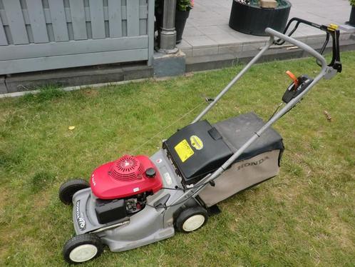 Honda HRB476C  HXE zelftrekkende grasmaaier, Tuin en Terras, Grasmaaiers, Gebruikt, Benzine-grasmaaier, 40 t/m 49 cm, Cirkelmaaier