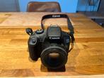 Canon EOS 2000D DSLR Camera + 2 Lenzen, TV, Hi-fi & Vidéo, Appareils photo numériques, Enlèvement ou Envoi, Canon, Moins de 4 fois