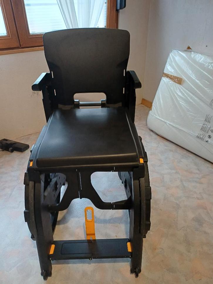 Fauteuil roulant pliable WheelAble – Seatara + accessoire, Divers, Chaises roulantes, Neuf, Fauteuil roulant manuel, Pliant, Enlèvement