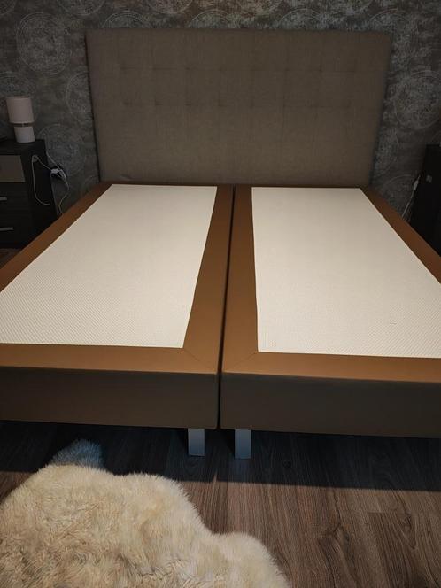Boxspring gratis, hoofdbord €100, Huis en Inrichting, Slaapkamer | Boxsprings, Zo goed als nieuw, 180 cm, 200 cm, Tweepersoons