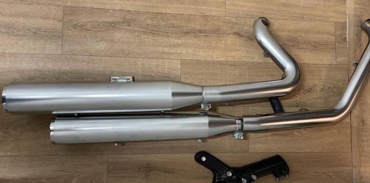 Harley Fat Boy & Breakout 107/114 originele uitlaat, Motoren, Onderdelen | Harley-Davidson, Gebruikt, Ophalen