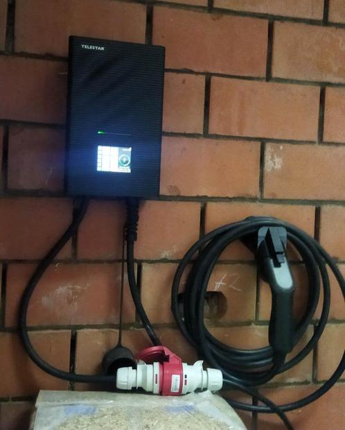 Handige EV lader type2 instelbare Laadstroom en tijdschema, Auto diversen, Laadpalen, Zo goed als nieuw, Laadpaal en Laadkabel