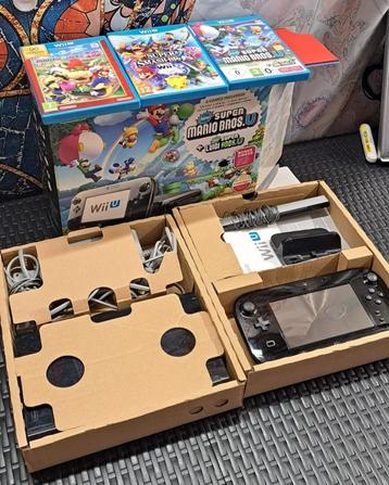 Wii U Console Premium: Mario & Luigi Edition + 3 Games beschikbaar voor biedingen