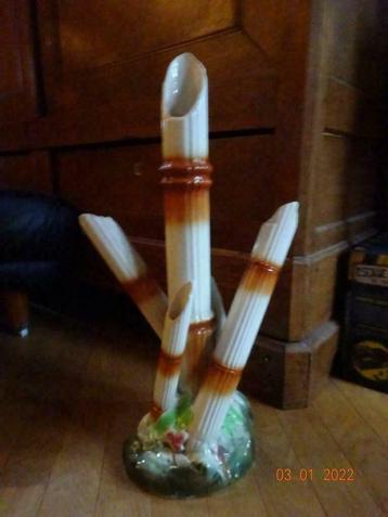 Originele Art déco vaas Nimy met 5 bambous op gras.*PRIMA  beschikbaar voor biedingen