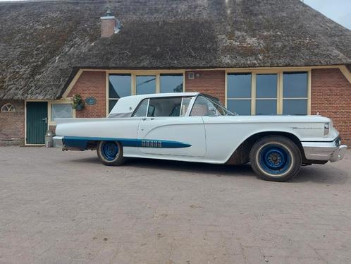 Ford thunderbird oldtimer 1958, Auto's, Oldtimers, Particulier, Ford, Benzine, Coupé, 3 deurs, Automaat, Wit, Zwart, Leder, Achterwielaandrijving