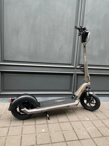 Garantie du scooter électrique Veel S12 neuf dans sa boîte 