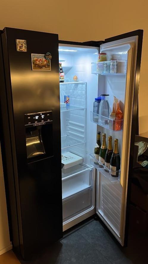 Frigo Américain HISENSE, Elektronische apparatuur, Koelkasten en IJskasten, Zo goed als nieuw, Met vriesvak, 160 cm of meer, 60 cm of meer