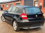 BMW 1 SERIE 116i NIEUWE DISTRIBUTIE ALU VELGEN AIRCO, Auto's, 170 g/km, 4 cilinders, Zwart, Bedrijf