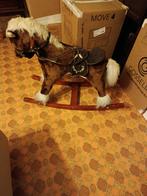 Schommel paard, Ophalen