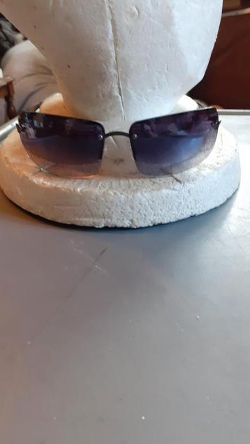 Lunette solaire de marque valine  beschikbaar voor biedingen
