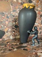 Jasmin Djerzic My Superhero vaas maat XL Zwart/ Goud, Huis en Inrichting, Ophalen, Zwart, Aardewerk of Porselein, Nieuw