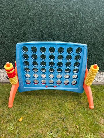 Reuze vier op een rij beschikbaar voor biedingen