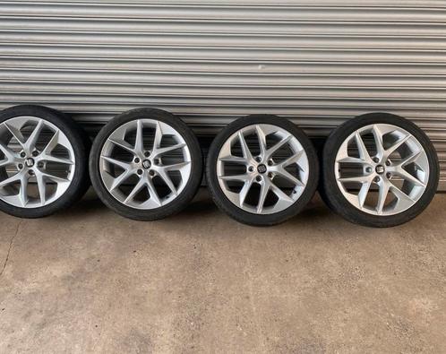 Seat leon velgen origineel met zomerbanden 18inch, Auto-onderdelen, Banden en Velgen, Banden en Velgen, Zomerbanden, Ophalen