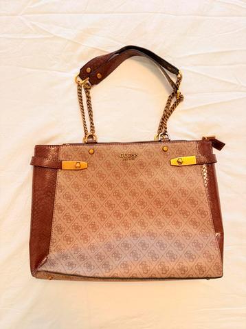 : Sac à main Guess authentique – Élégant et spacieux beschikbaar voor biedingen