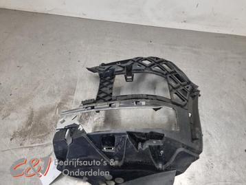 Bumperhoek links-voor van een Volkswagen Transporter (NVT) beschikbaar voor biedingen