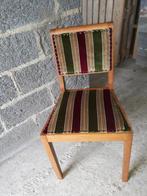 chaise en bois recouverte de tissu   excellent état, Ophalen
