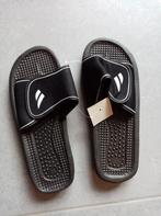 nieuw slippers , maat 44, Vêtements | Hommes, Chaussures, Neuf, Chaussons, Enlèvement ou Envoi, Noir