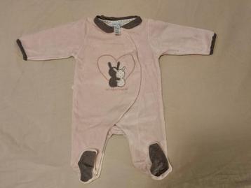 Pyjama naissance beschikbaar voor biedingen