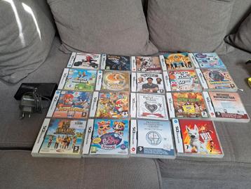 Ancienne console Nintendo DS avec jeux Pokemon, Mario etc..., Enlèvement, Comme neuf, Avec jeux