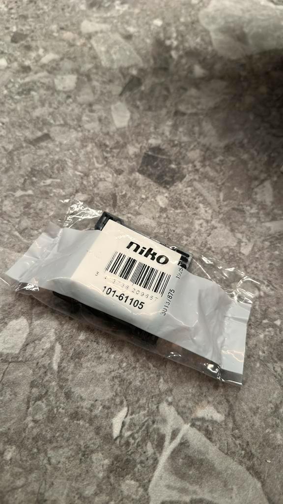 16x Niko toets voor schakelaar of drukknop, original white, Doe-het-zelf en Bouw, Elektriciteit en Kabels, Zo goed als nieuw, Schakelaar