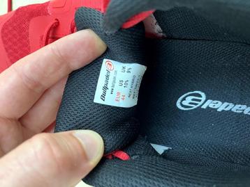 sportschoenen beschikbaar voor biedingen