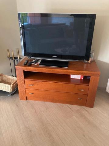 Tv kast kersenrood eik beschikbaar voor biedingen