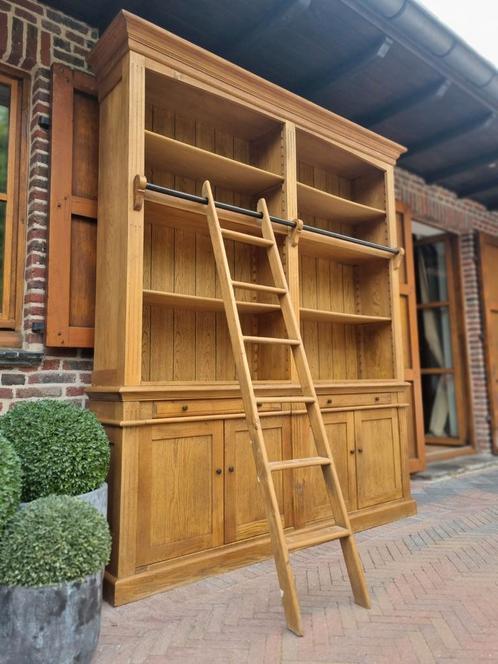 Eiken boekenkast/bibliotheekkast GRATIS LEVERING, Huis en Inrichting, Kasten | Boekenkasten, Zo goed als nieuw, Ophalen of Verzenden