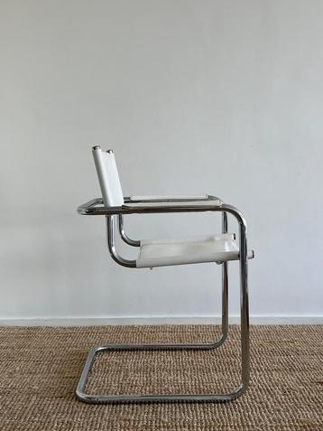 Vintage bauhaus sledestoel beschikbaar voor biedingen